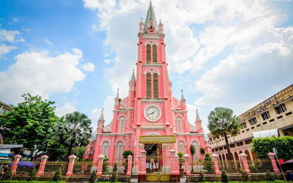 Được xướng tên trong BXH những địa danh “màu hường” đẹp nhất thế giới, một biểu tượng của Sài Gòn trở thành điểm đến “hút khách”, hashtag nổi bật trên Instagram